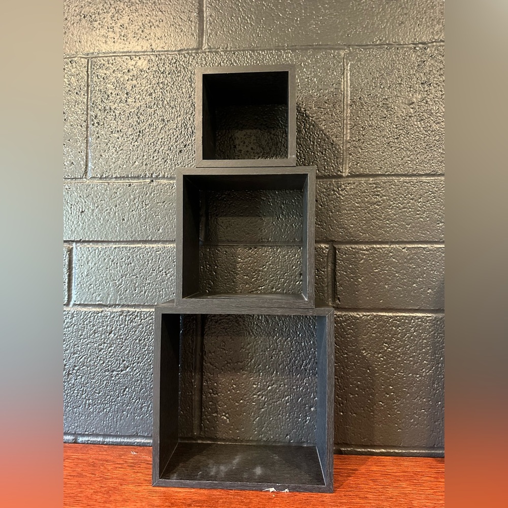 Set of 3 - Black Wall-Mounted Cube Shelf - Modern Home Wall Decor